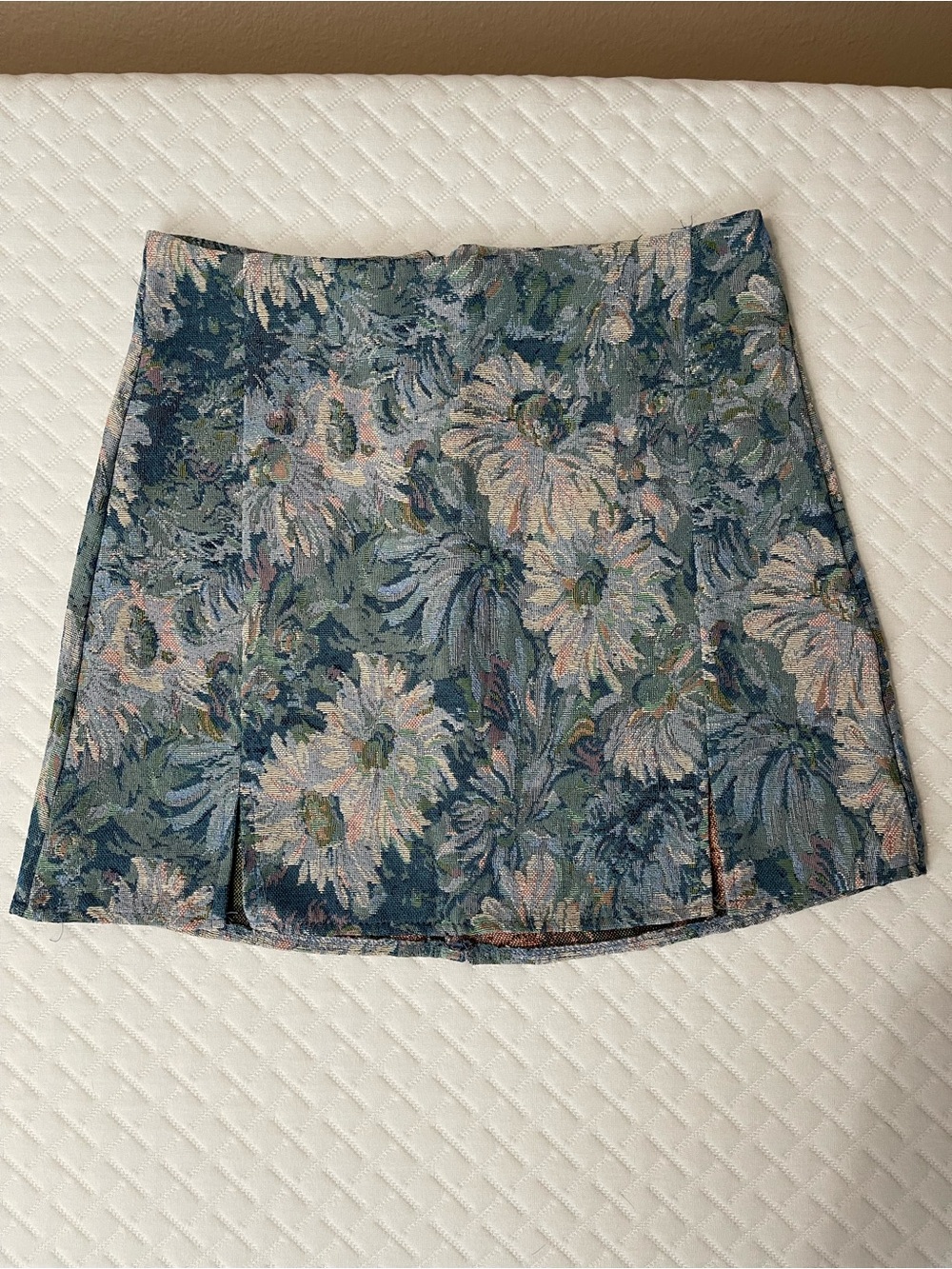 SHEIN Floral Jacquard Mini Skirt in Blue and Green